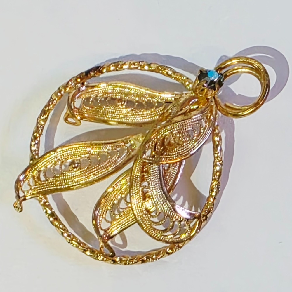 Vtg Gold Tone Western Germany Filigree Leaf Brooch Pin Rhinestone Accent